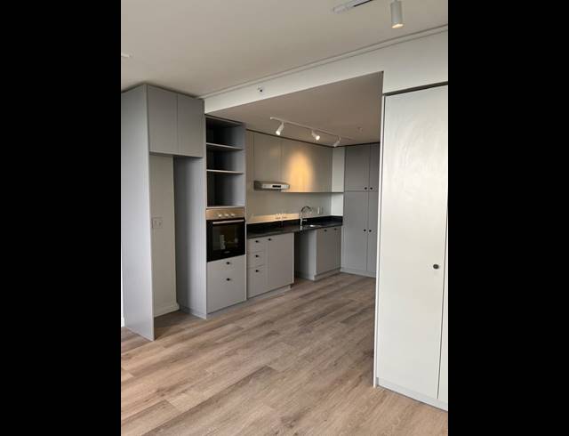 1 BEDROOM APARTMENT TO LET IN PAARDEN EILAND